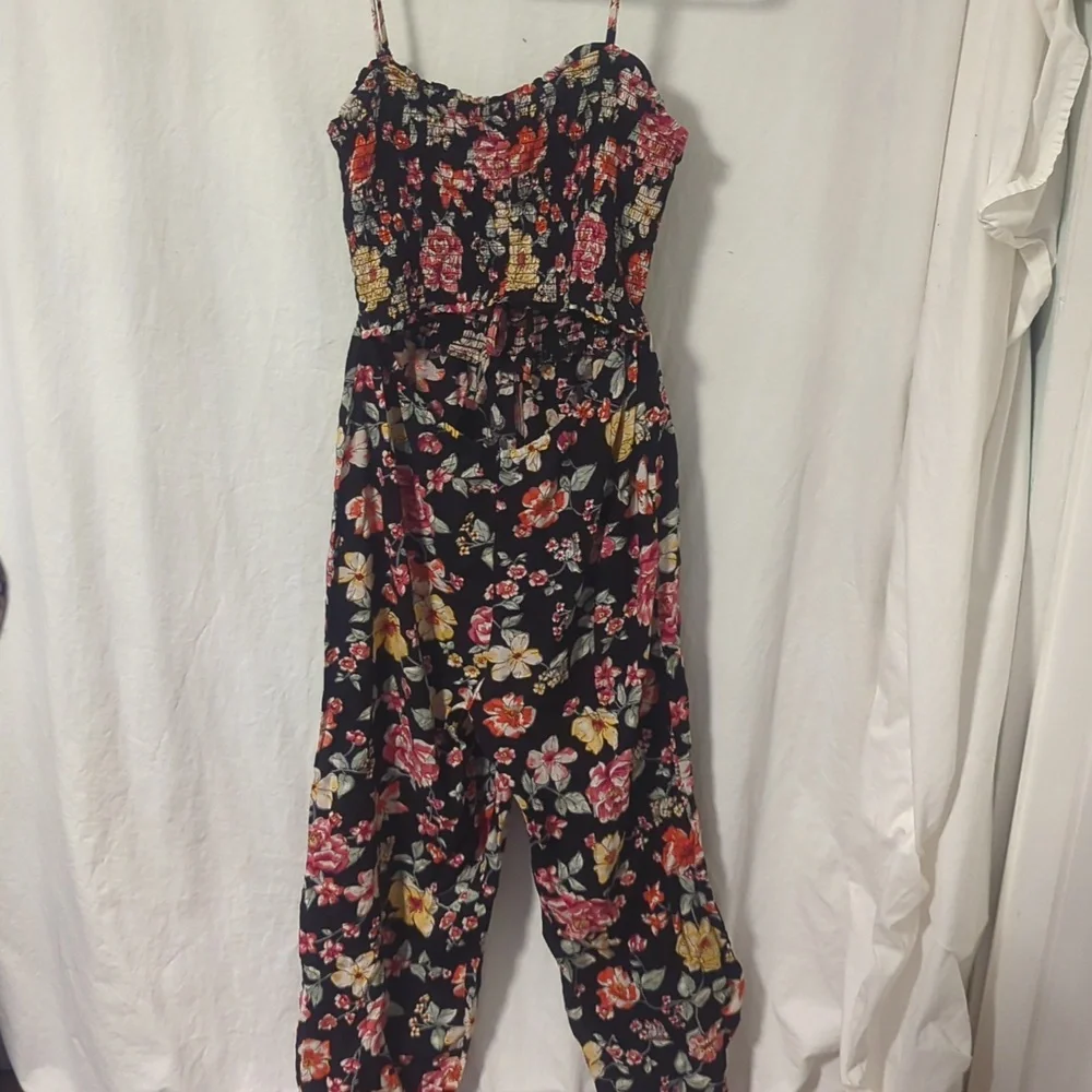 NWOT RDI floral cutout jumper - Picture 2 of 10
